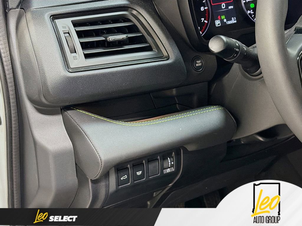 Used 2025 Subaru Ascent Bronze Edition image 10