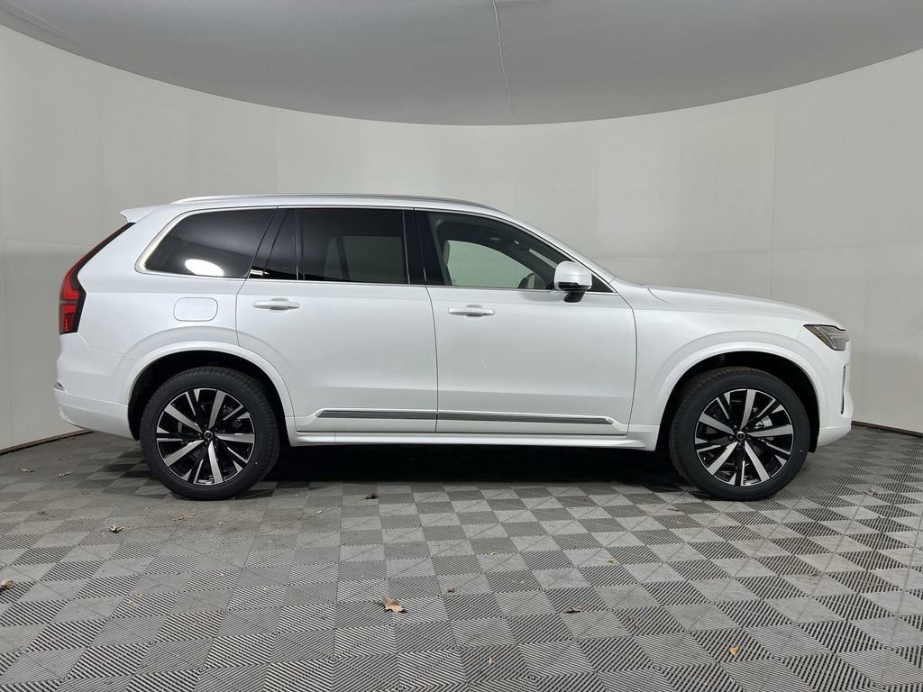 Certified 2026 Volvo XC90 B5 Core AWD/4WD image 11
