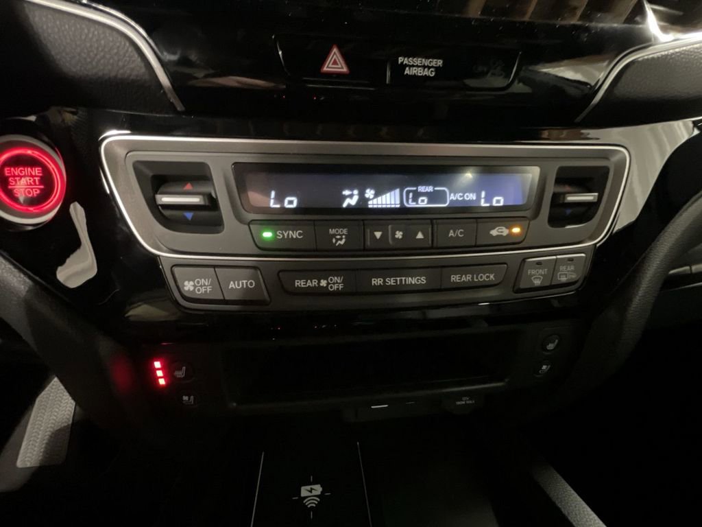 Certified 2024 Honda Passport Black Edition image 23