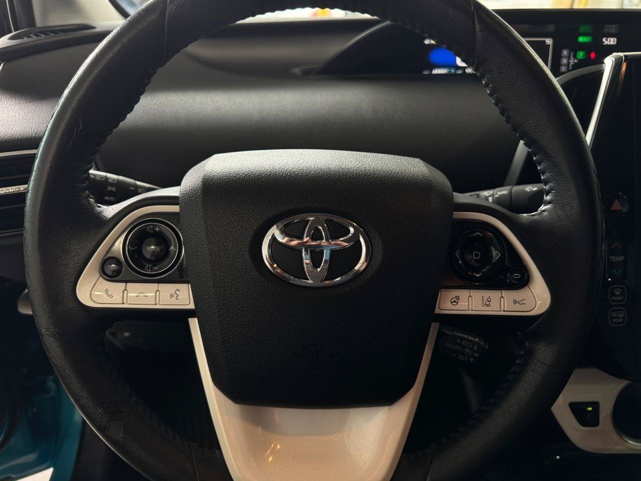 Used 2018 Toyota Prius Prime Advanced FWD image 20