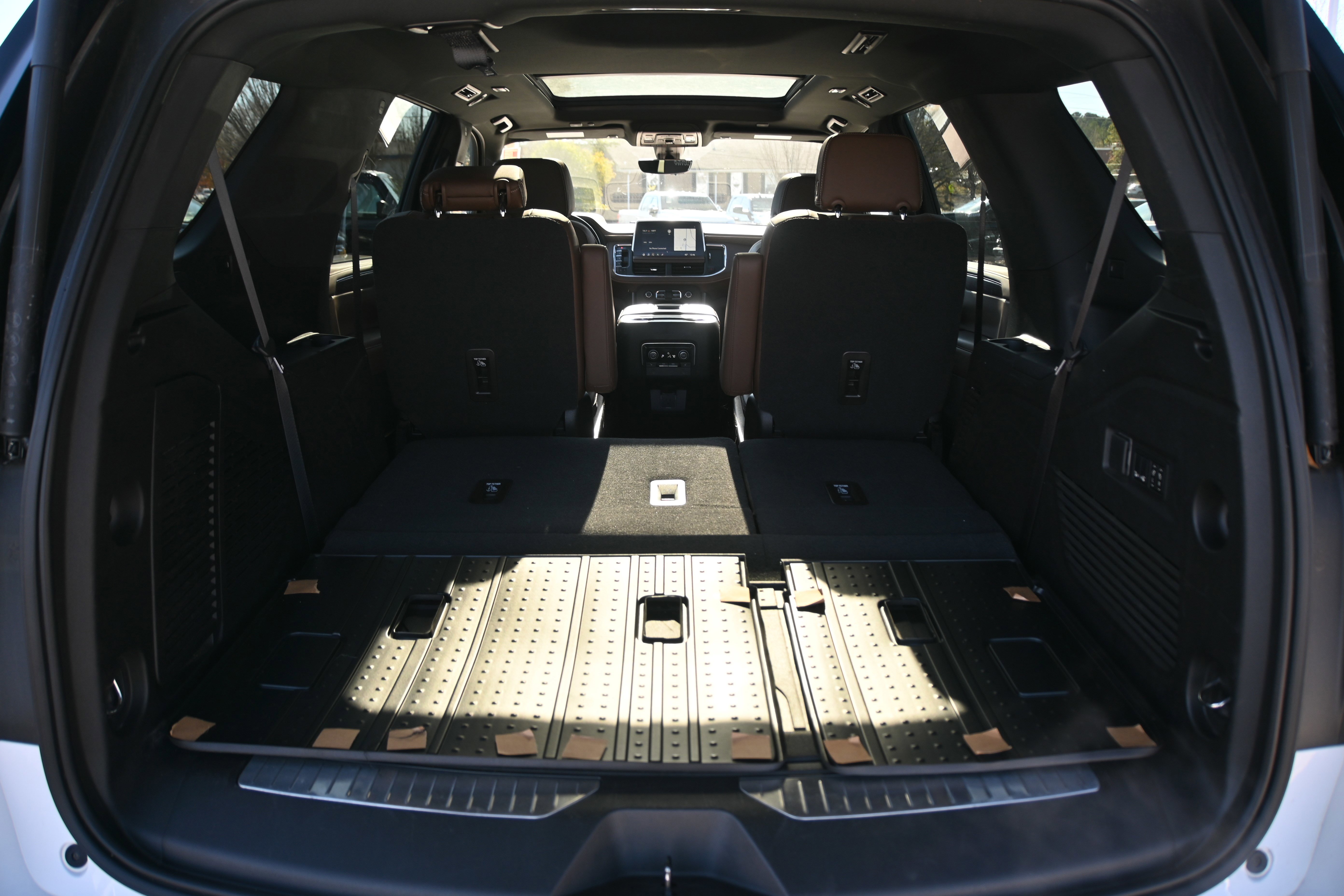 Used 2021 Chevrolet Tahoe High Country w/ Premium Package image 16