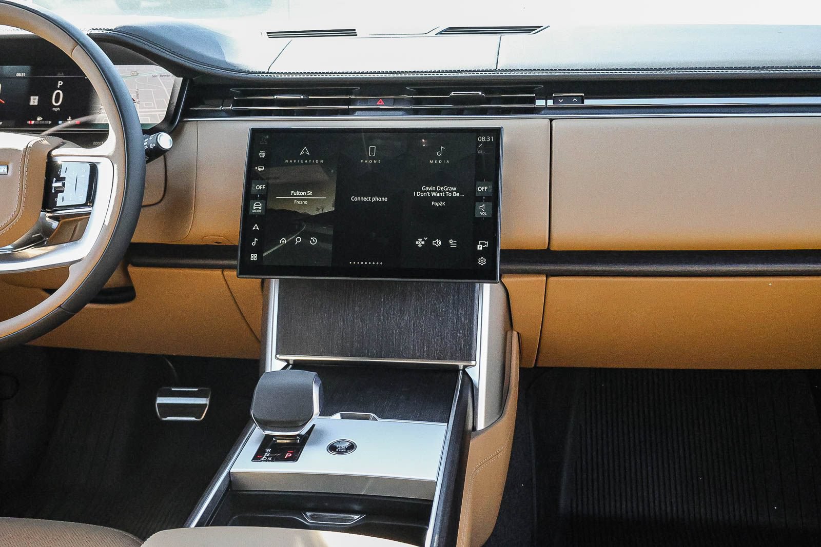 New 2026 Land Rover Range Rover Long Wheelbase SE AWD/4WD image 24