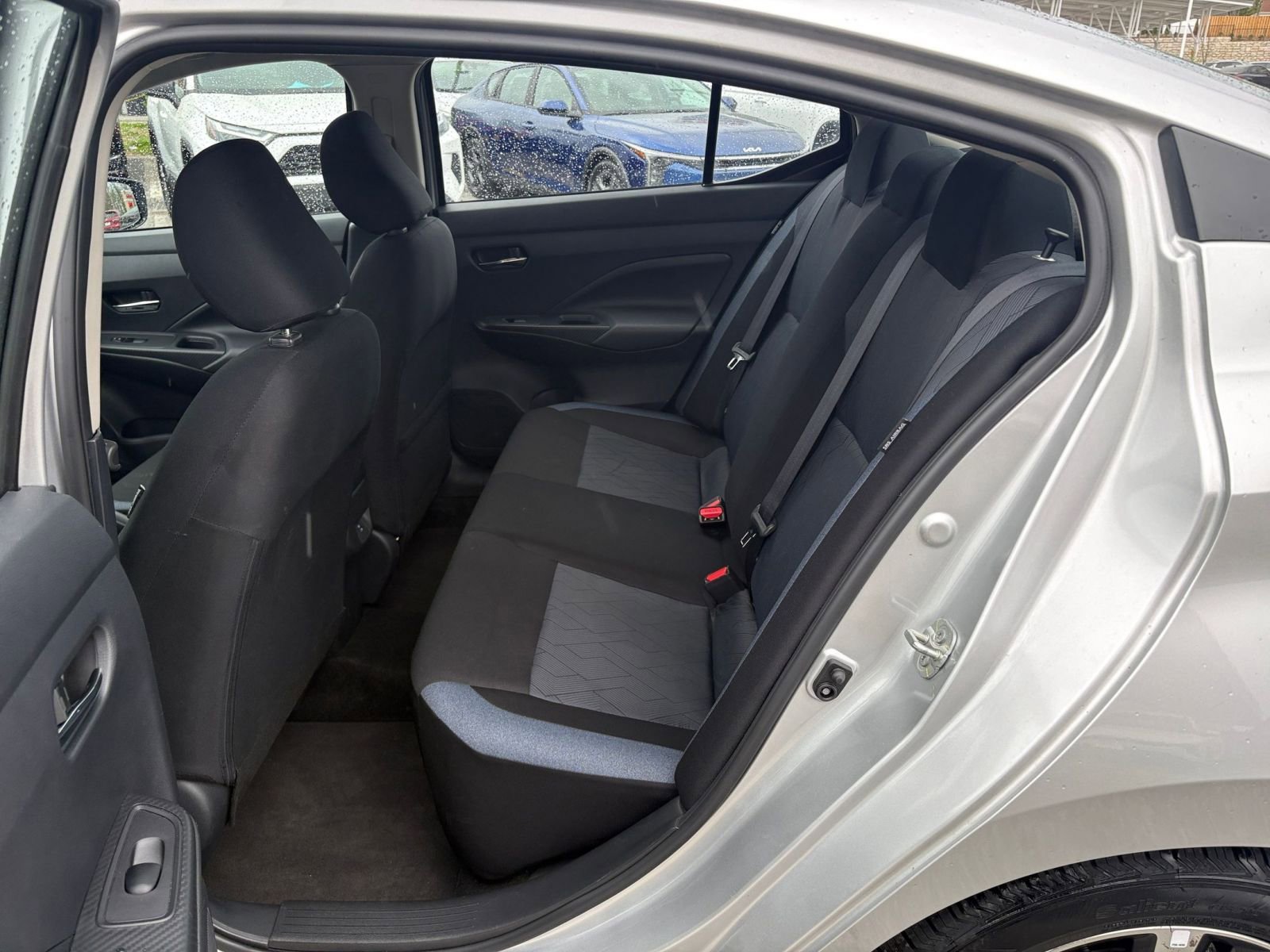 Used 2025 Nissan Versa SV FWD image 23