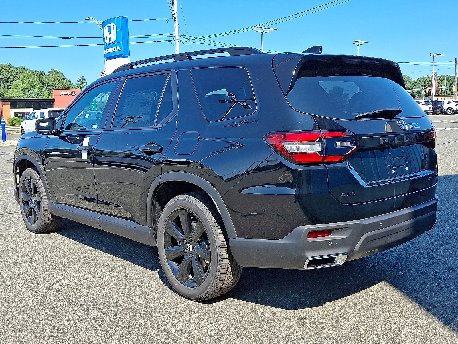 New 2025 Honda Pilot Black Edition image 4