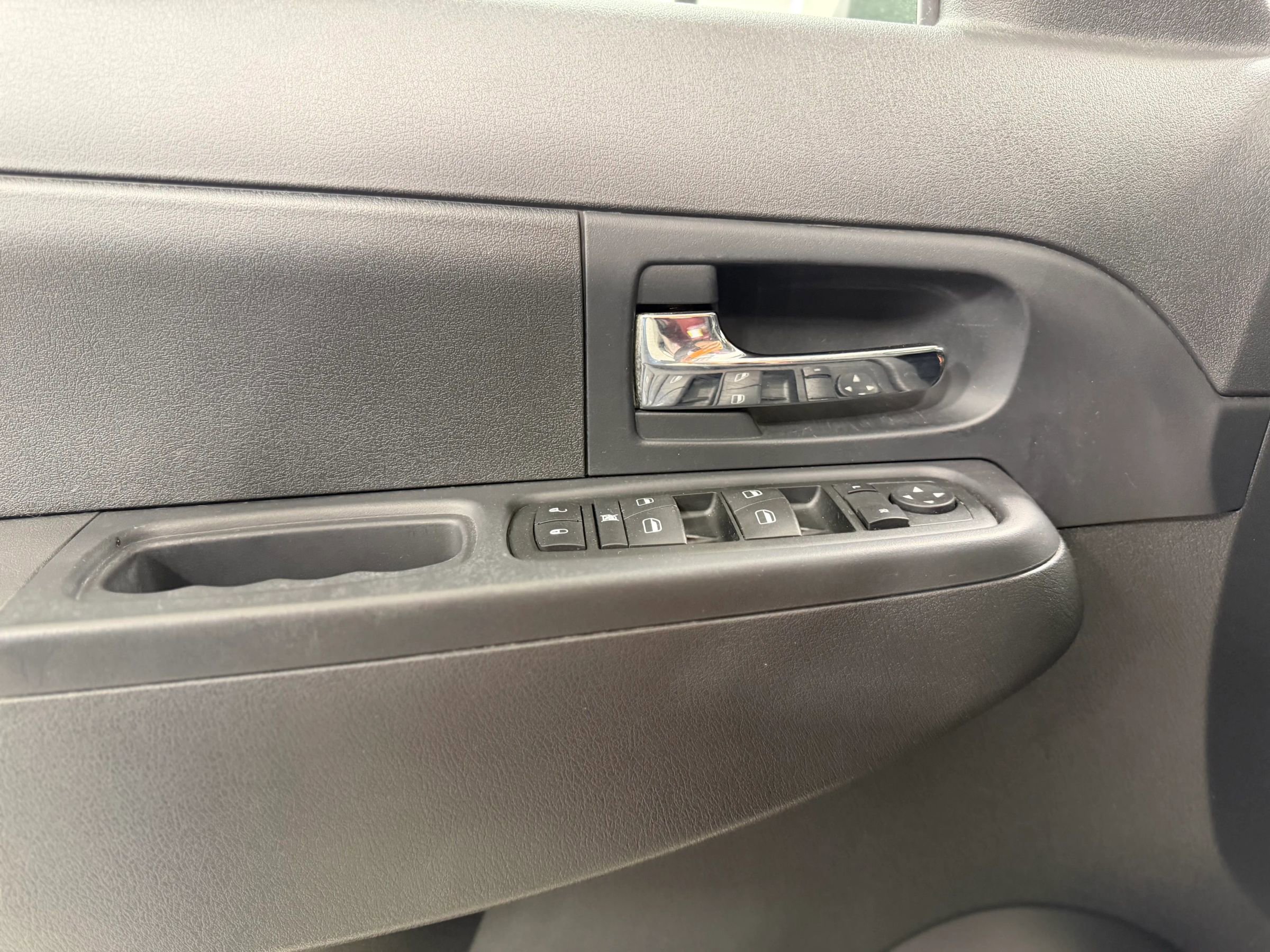 Used 2009 Jeep Liberty Sport w/ Popular Equipment Group AWD/4WD image 11