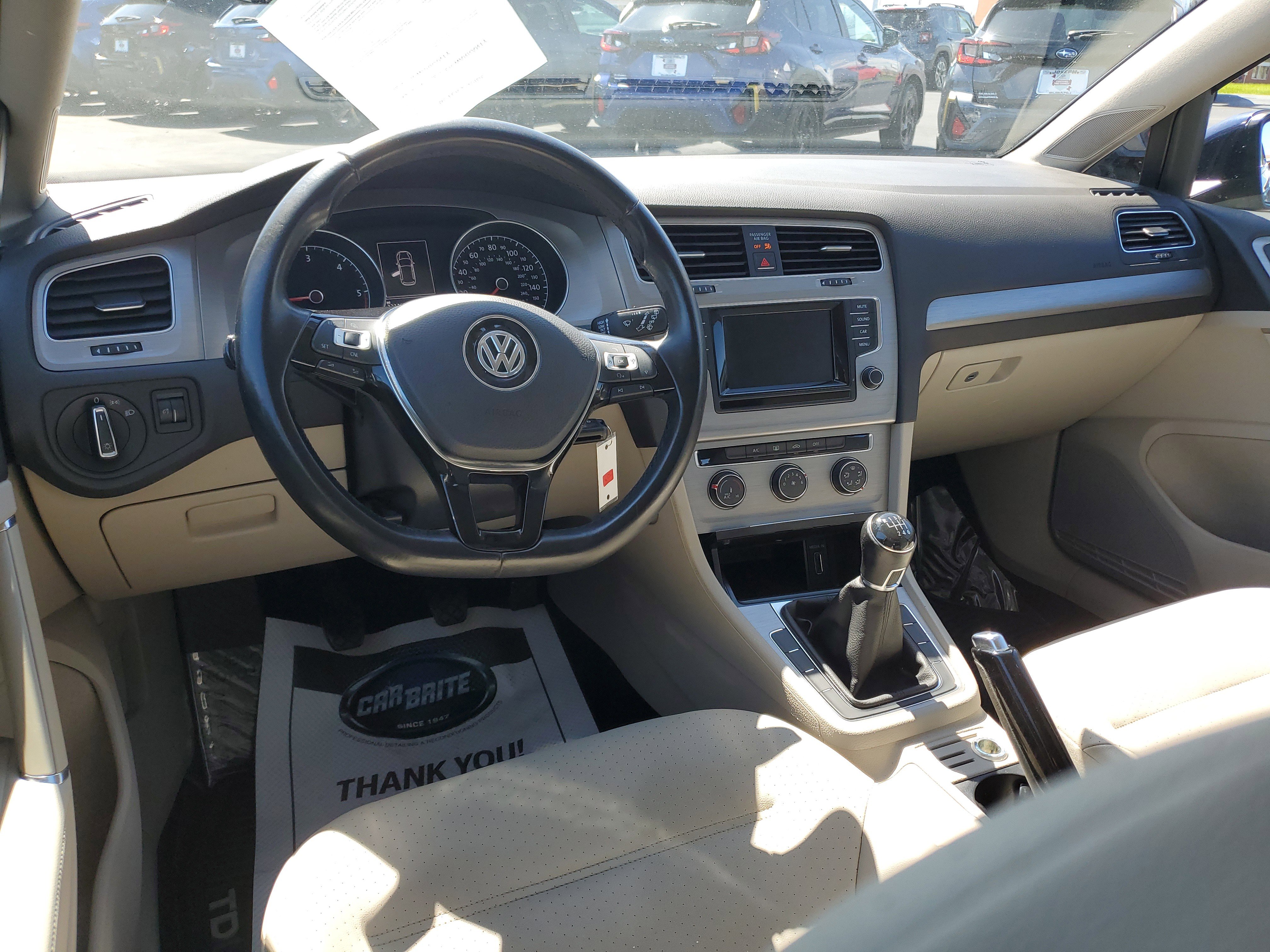 Used 2015 Volkswagen Golf TDI S image 9