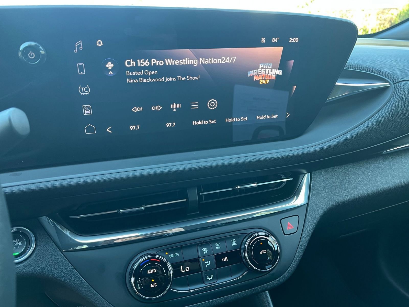 Used 2025 Buick Envista Preferred image 17