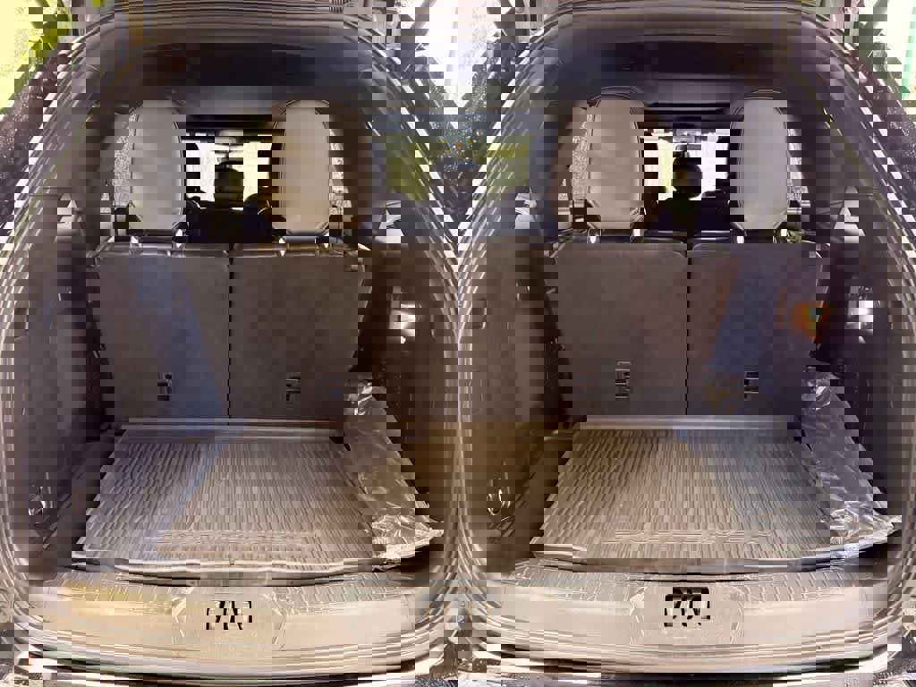 Used 2020 Ford Explorer ST w/ ST Street Pack image 20