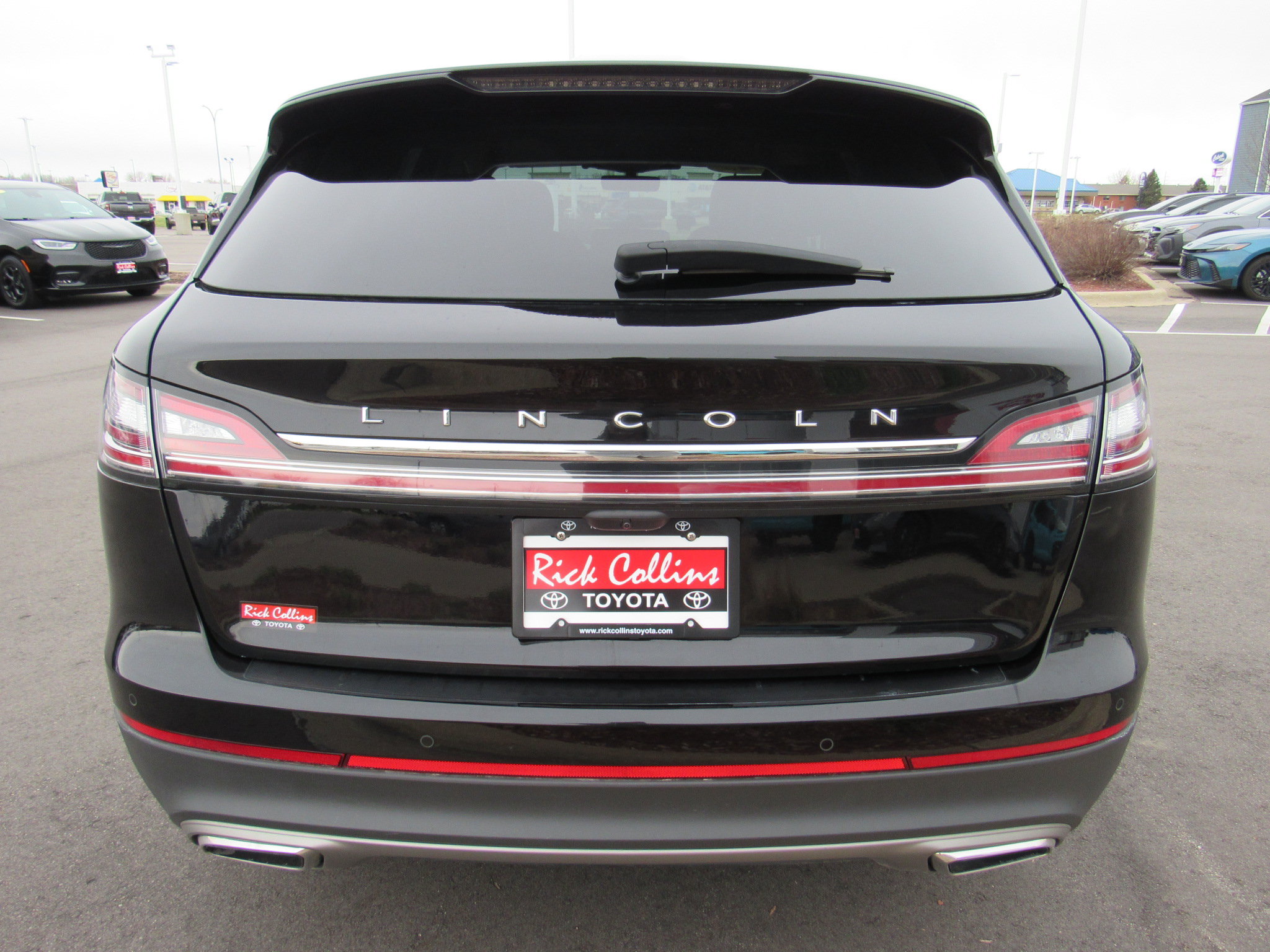Used 2023 Lincoln Nautilus Reserve w/ Equipment Group 201A AWD/4WD image 7