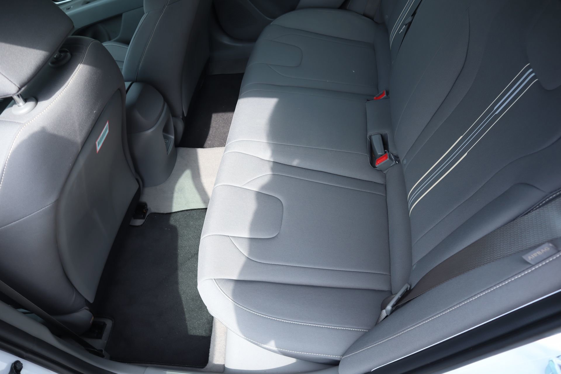 New 2025 Hyundai Elantra Sport w/ Cargo Package image 8