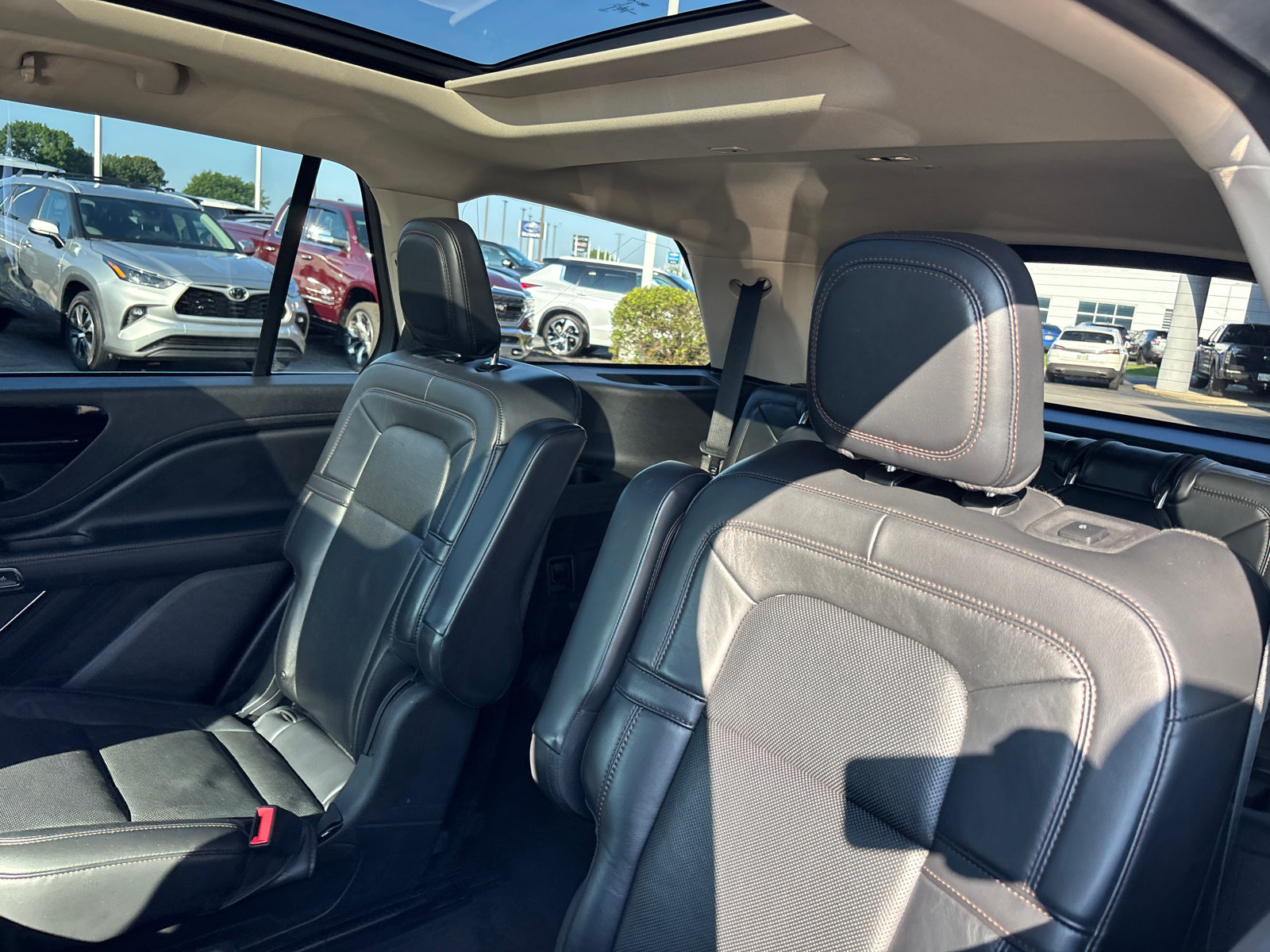 Certified 2021 Lincoln Aviator Reserve w/ Elements Package Plus AWD/4WD image 26