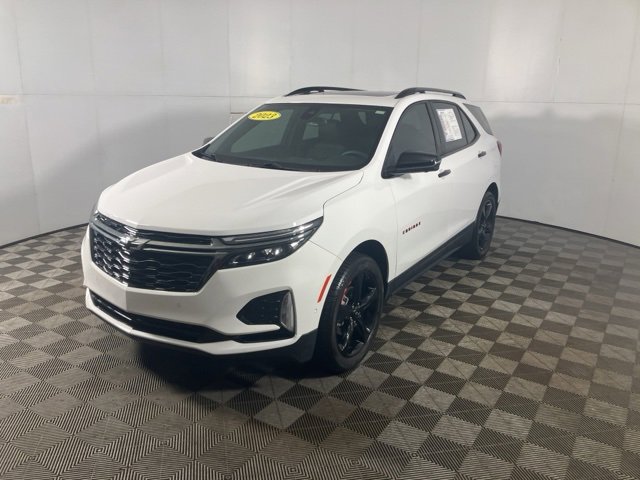 Used 2023 Chevrolet Equinox Premier image 3