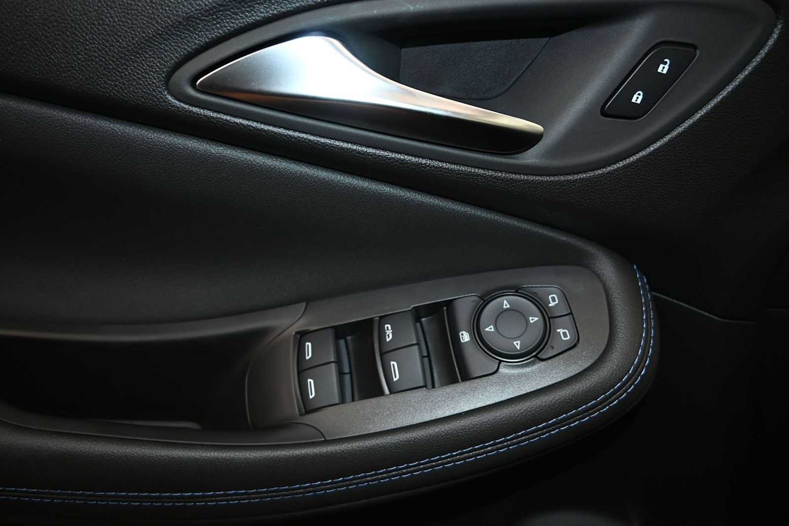 New 2026 Buick Encore GX Sport Touring w/ Comfort Package AWD/4WD image 19