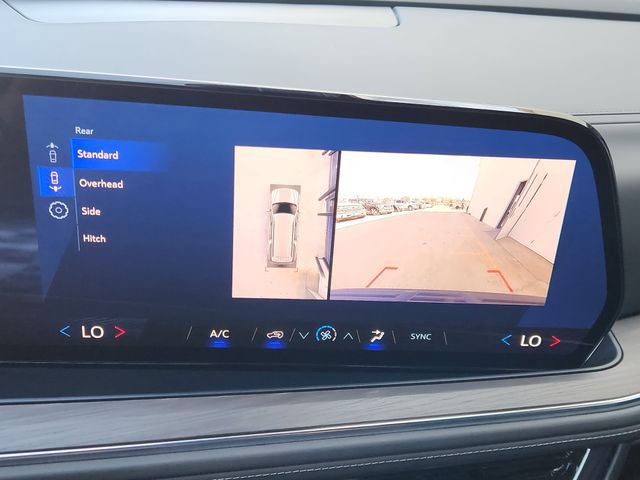 Used 2025 Chevrolet Suburban LS RWD image 6