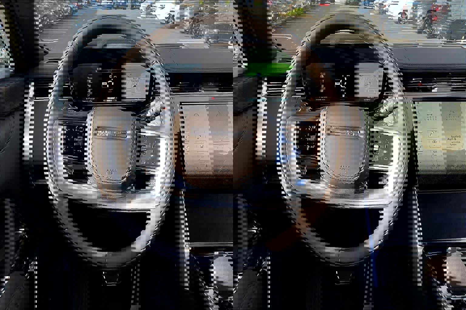 New 2025 Land Rover Range Rover SE image 15