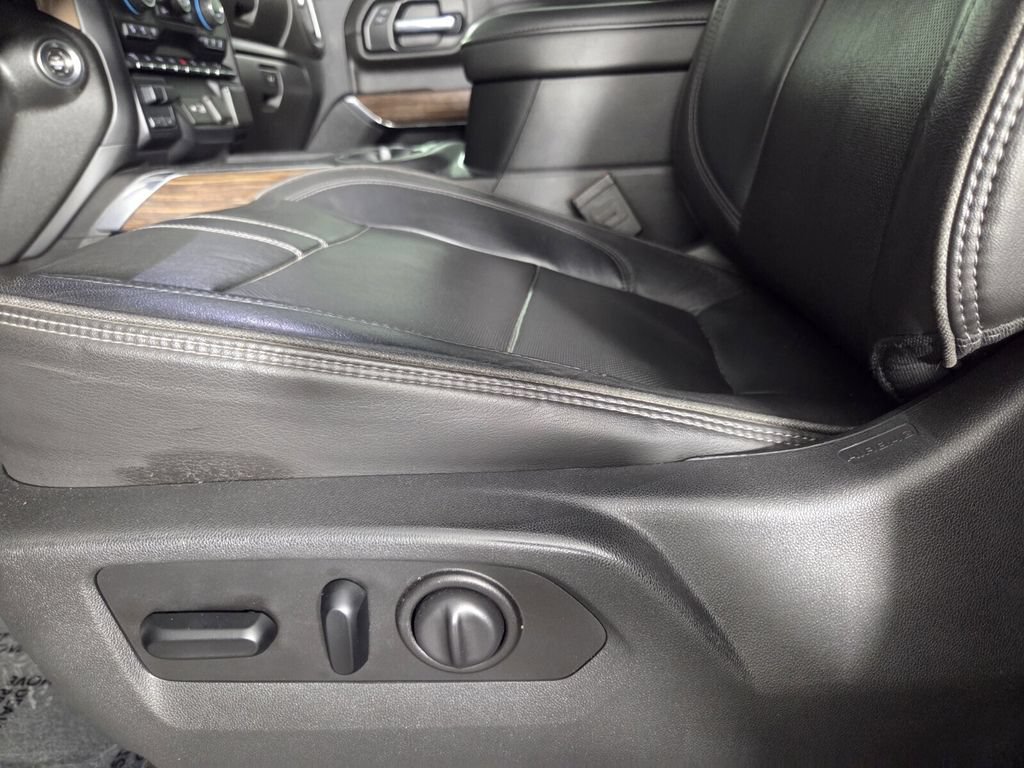 Used 2020 Chevrolet Silverado 2500 High Country w/ Z71 Off-Road Package AWD/4WD image 11
