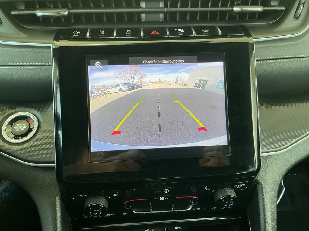 Used 2023 Jeep Grand Cherokee Altitude image 24