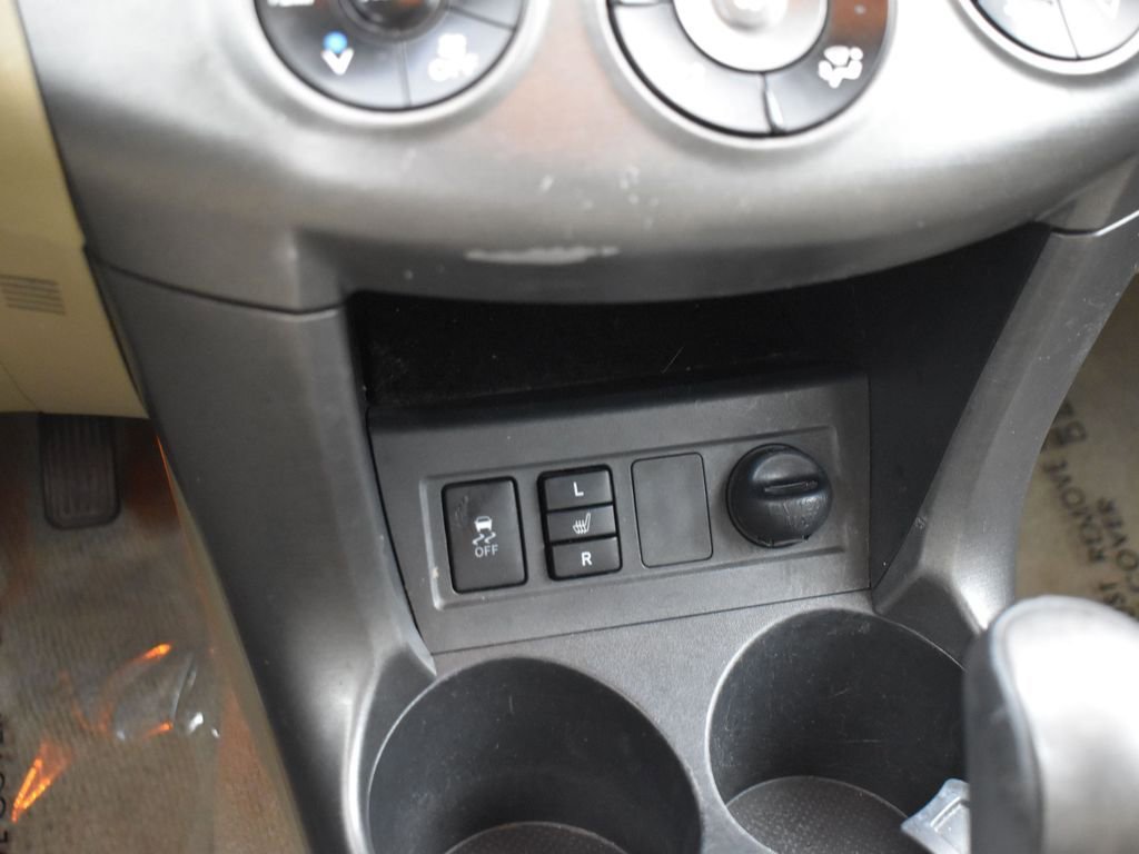 Used 2012 Toyota RAV4 Limited w/ Navigation Value Pkg image 20
