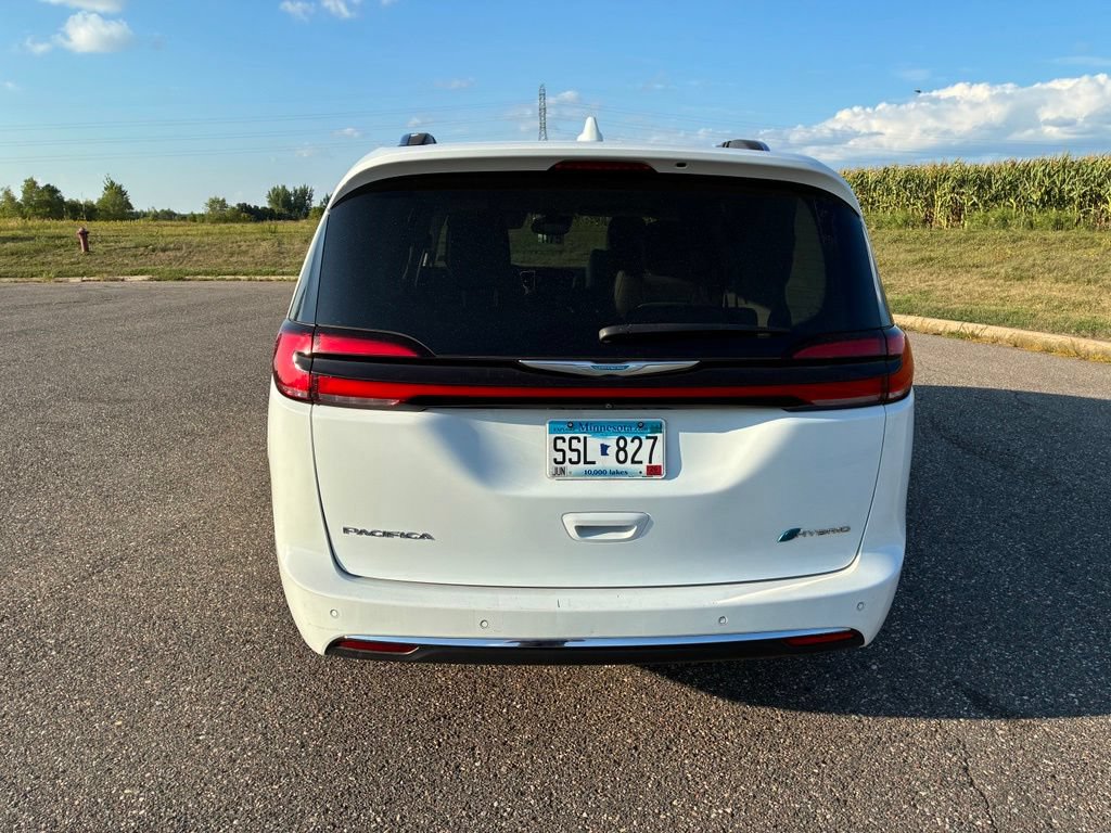 Used 2021 Chrysler Pacifica Touring-L FWD image 7