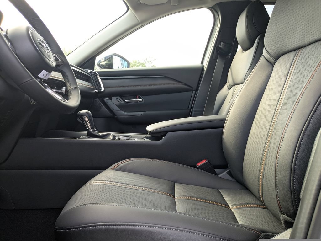 Used 2025 MAZDA CX-50 AWD 2.5 S w/ Weather Package image 14