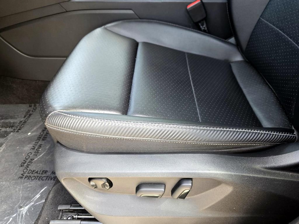 Certified 2022 Volkswagen Atlas Cross Sport SE FWD image 15
