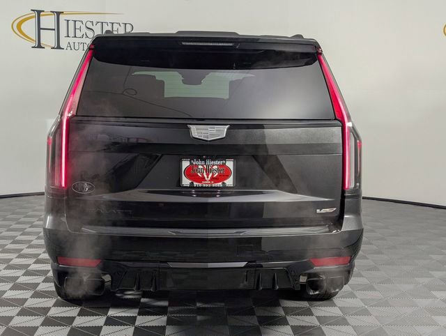 Used 2024 Cadillac Escalade ESV V w/ LPO, ONYX Package AWD/4WD image 6