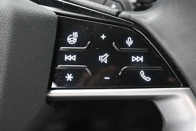 Used 2025 Audi Q5 Premium w/ Convenience Package AWD/4WD image 17