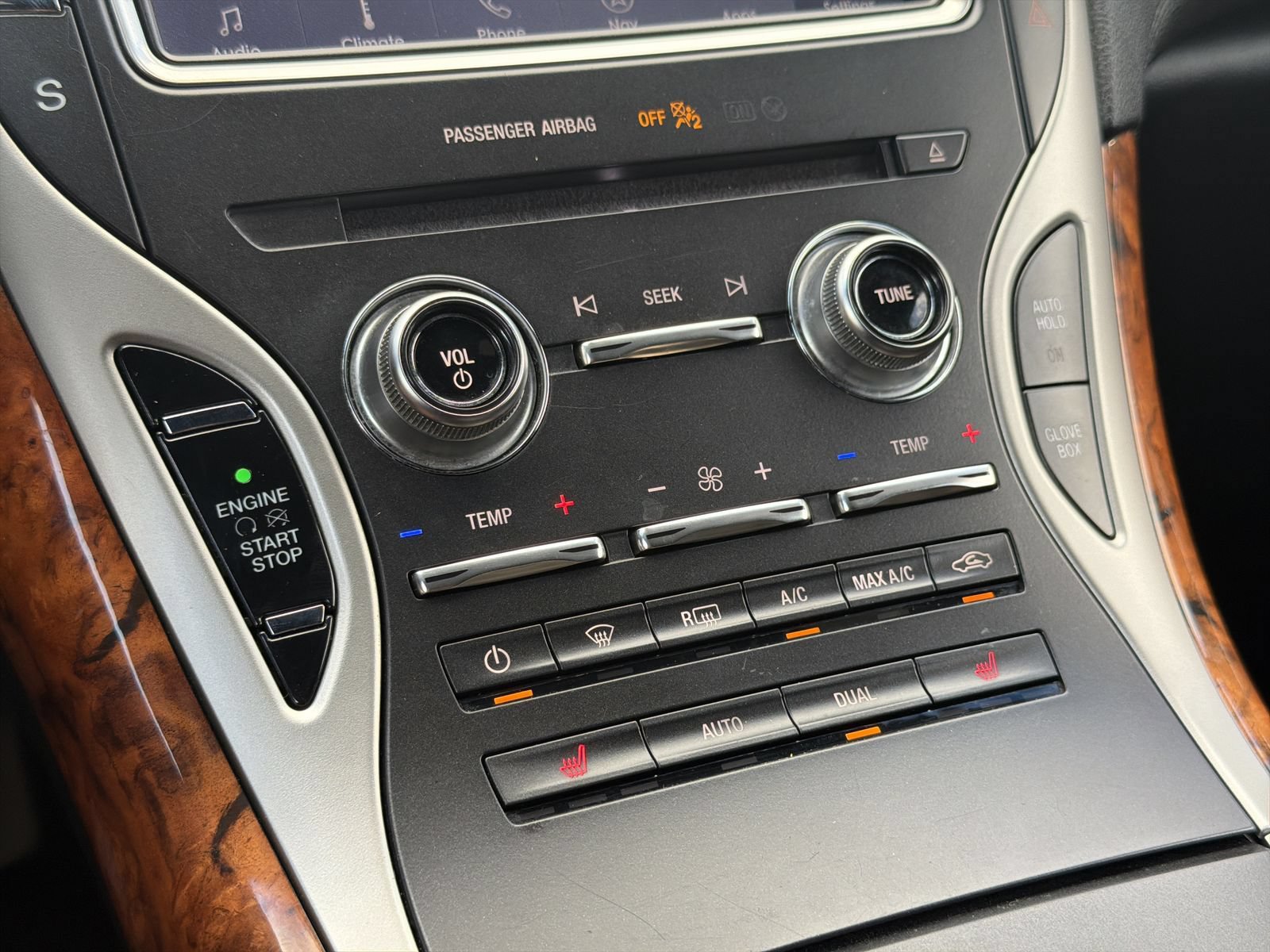 Used 2019 Lincoln Nautilus Select AWD/4WD image 26