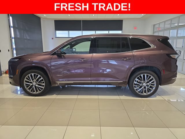 Used 2025 Buick Enclave Avenir w/ Super Cruise Package AWD/4WD image 2