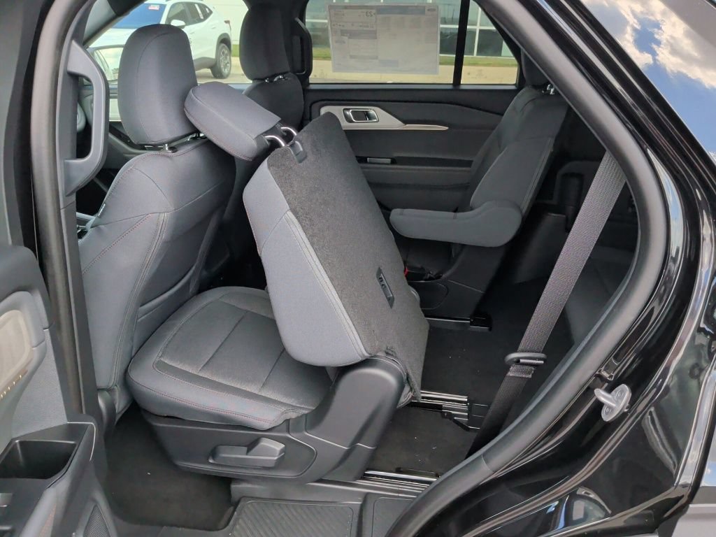 New 2027 Ford Explorer Active RWD image 35
