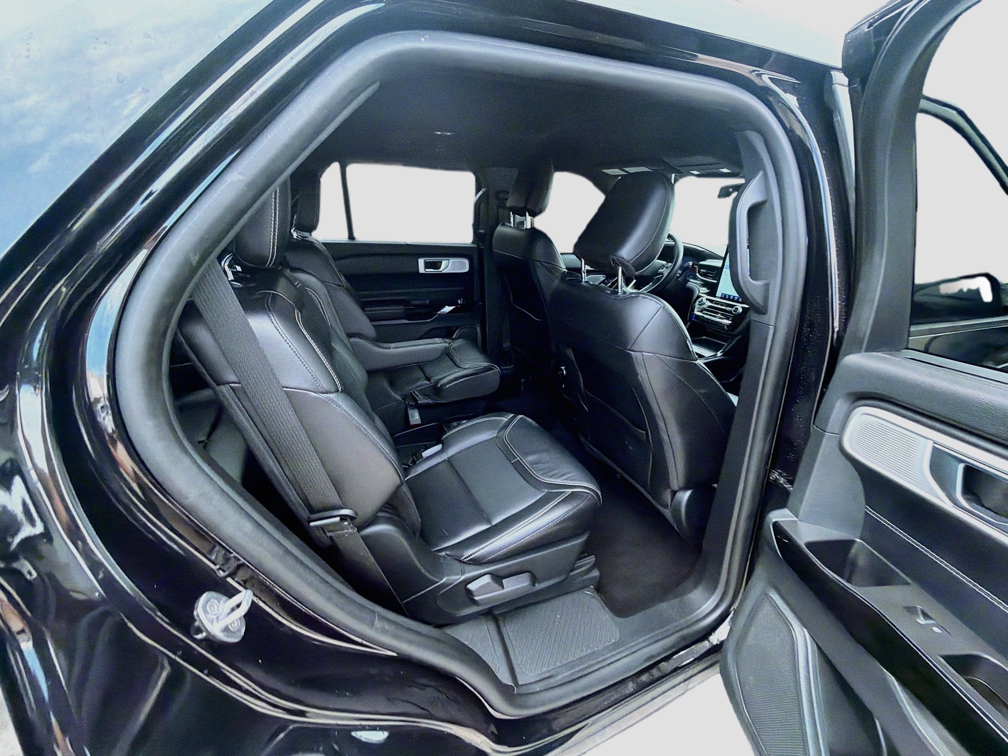 Used 2021 Ford Explorer ST w/ Equipment Group 401A AWD/4WD image 29
