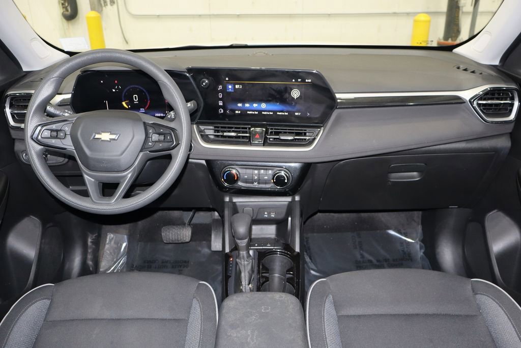Used 2024 Chevrolet TrailBlazer LT image 28