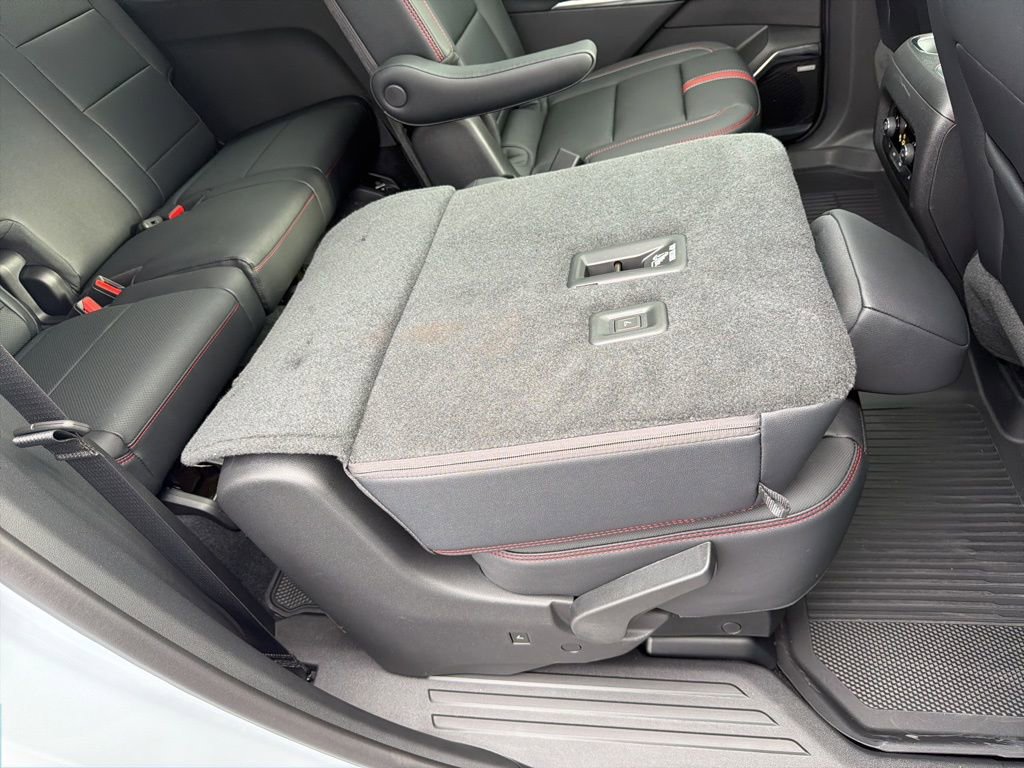 New 2026 Chevrolet Traverse RS w/ LPO, Floor Liner Package image 44