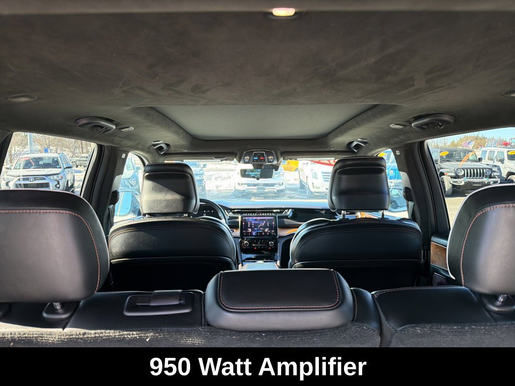 Used 2025 Jeep Grand Cherokee Summit AWD/4WD image 10