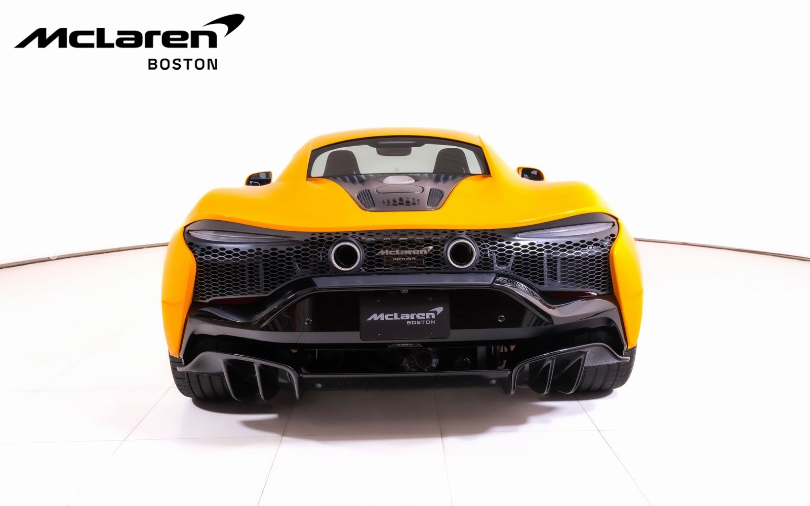 New 2026 McLaren Artura image 4