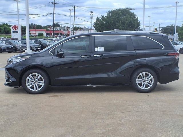 Used 2026 Toyota Sienna Limited FWD image 6