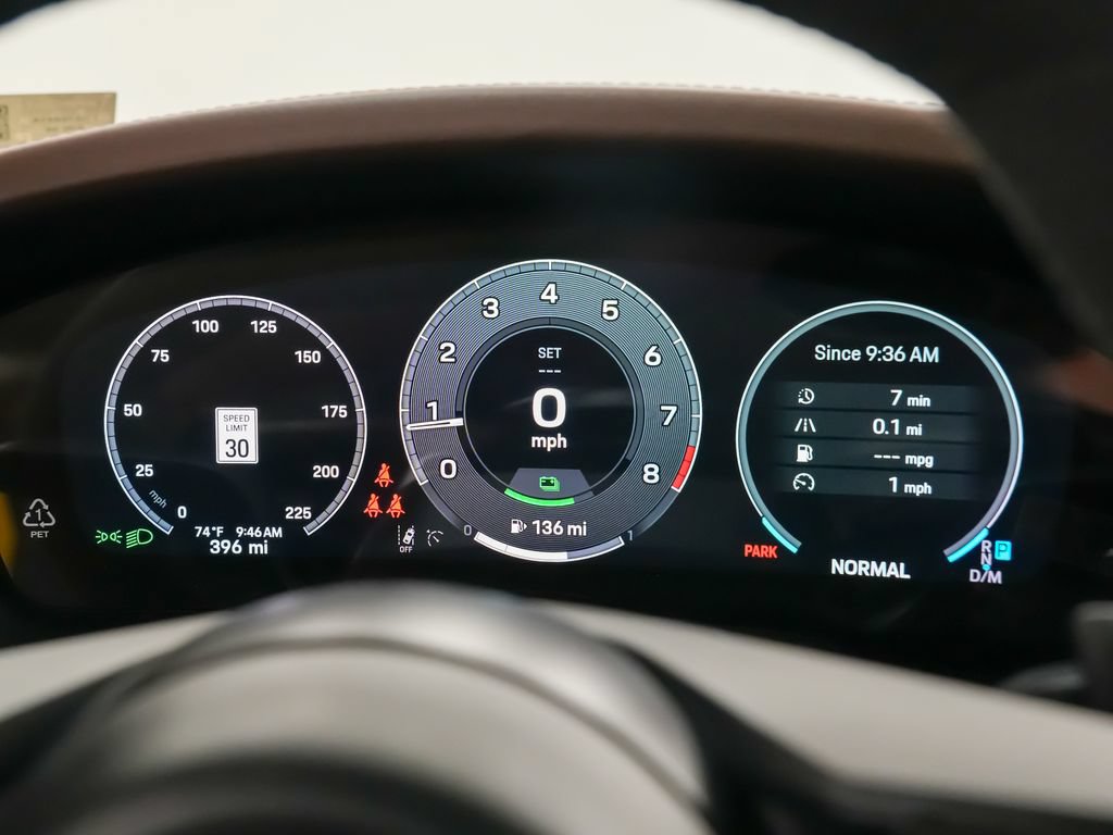Certified 2025 Porsche 911 Carrera 4 GTS AWD/4WD image 23