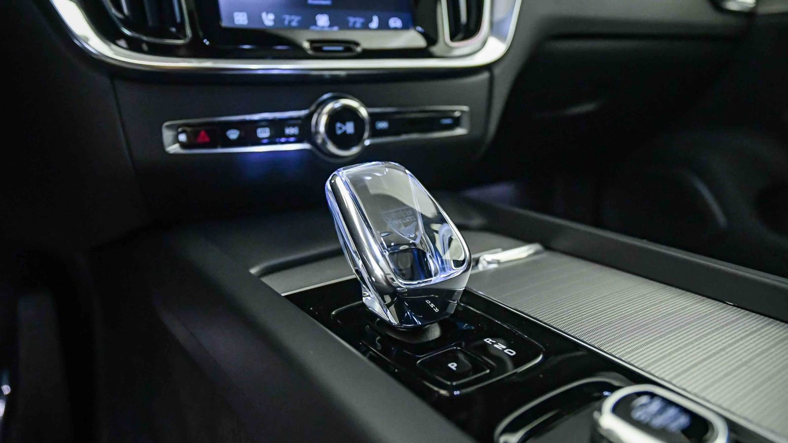 Certified 2024 Volvo S60 B5 Plus w/ Climate Package image 21