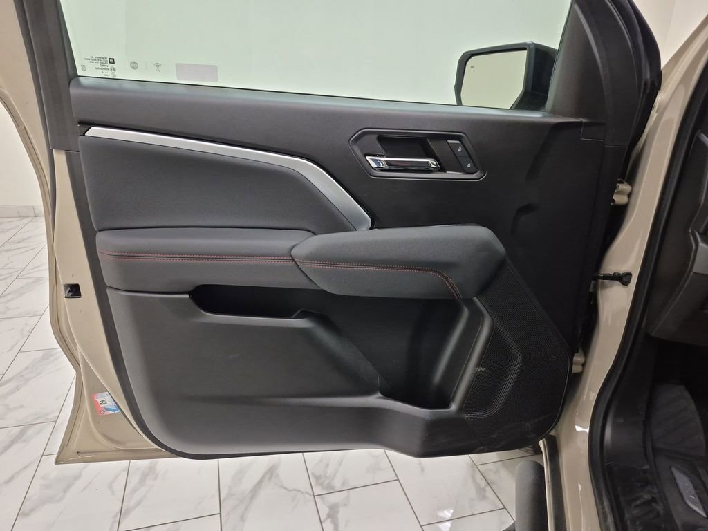 Certified 2024 Chevrolet Colorado Z71 w/ Z71 Convenience Package 2 image 23