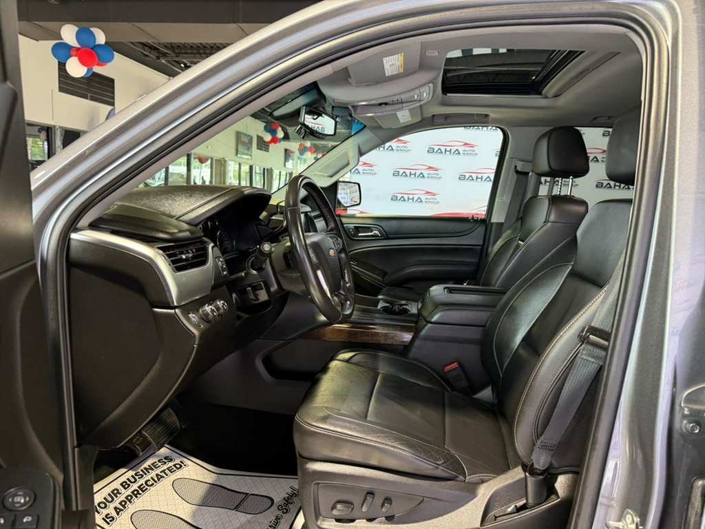 Used 2018 Chevrolet Suburban LT AWD/4WD image 29