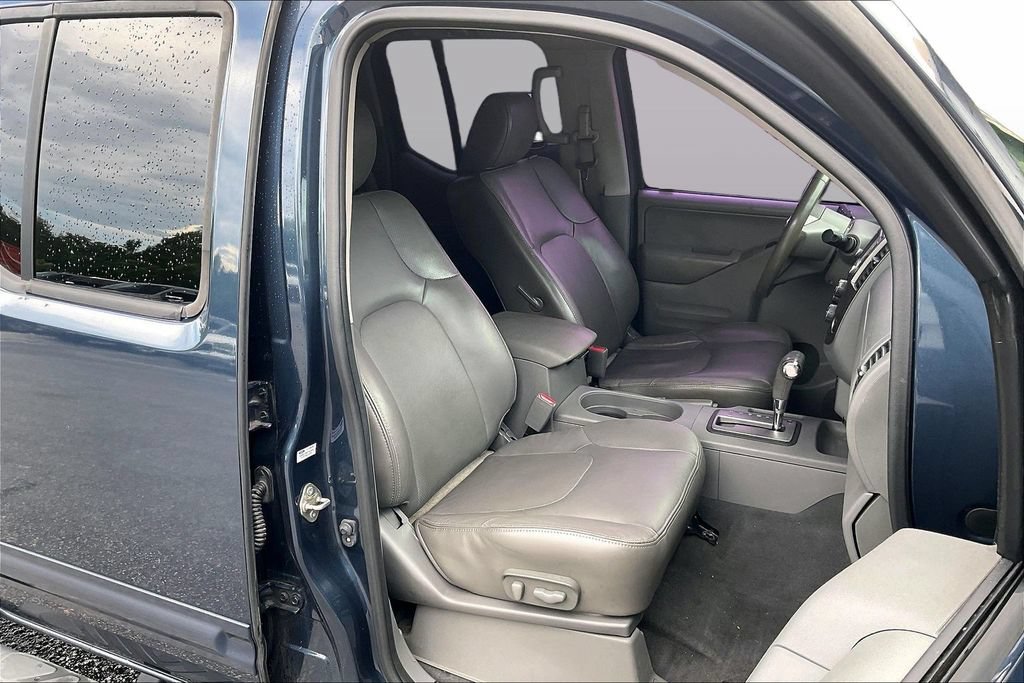 Used 2019 Nissan Frontier SL RWD image 7