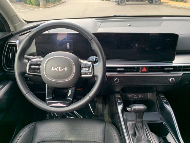Used 2025 Kia Sorento S AWD/4WD image 15