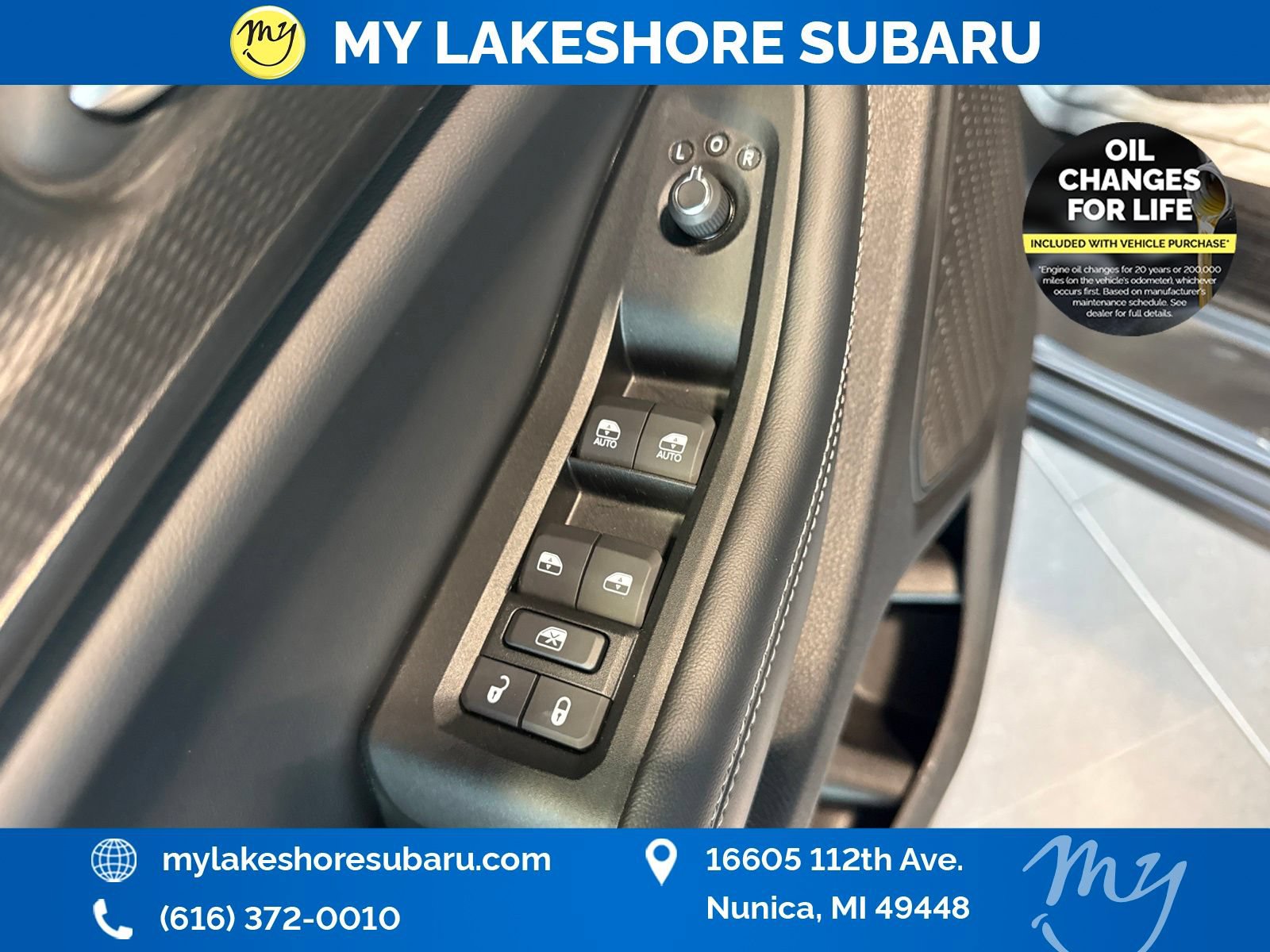 Used 2025 Jeep Grand Cherokee Altitude AWD/4WD image 18