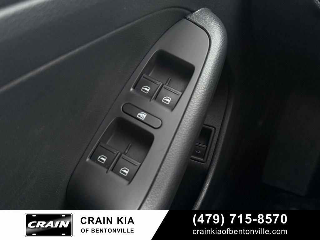 Used 2015 Volkswagen Jetta SE FWD image 10