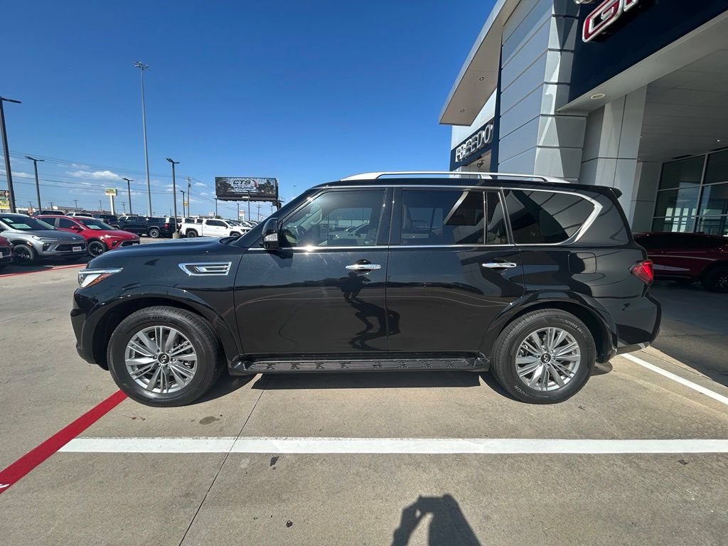 Used 2024 INFINITI QX80 Luxe w/ Cargo Package AWD/4WD image 2