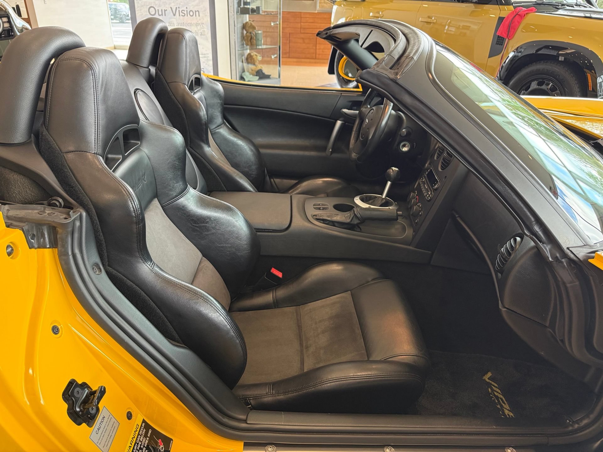 Used 2005 Dodge Viper SRT-10 RWD image 25