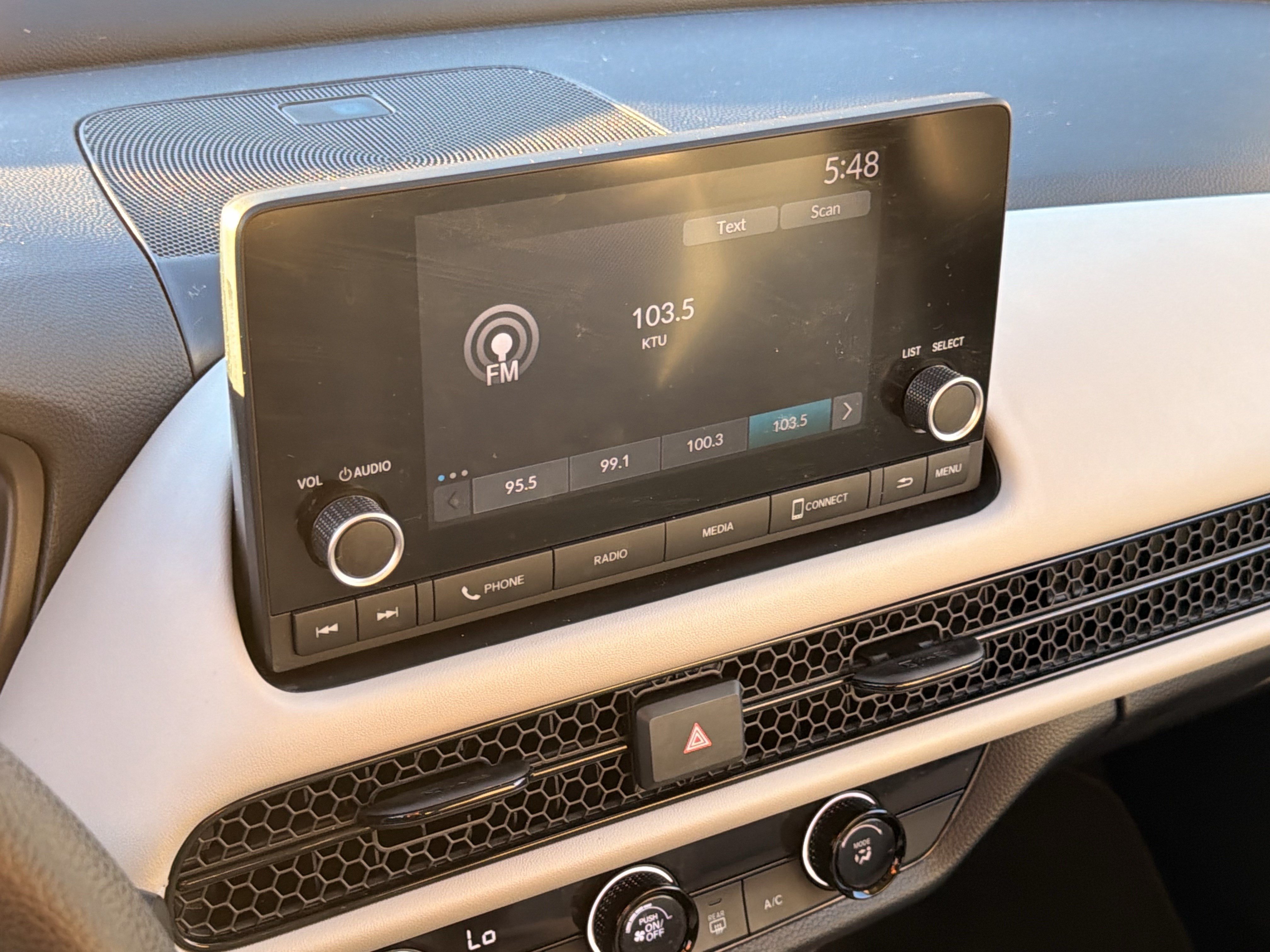 Certified 2023 Honda HR-V LX image 22