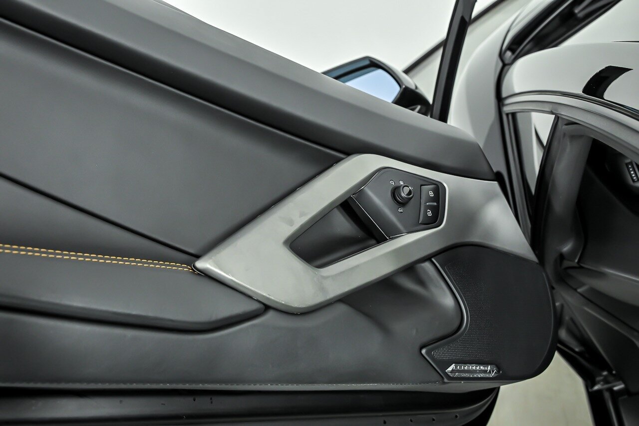 Used 2014 Lamborghini Aventador LP 700-4 AWD/4WD image 15