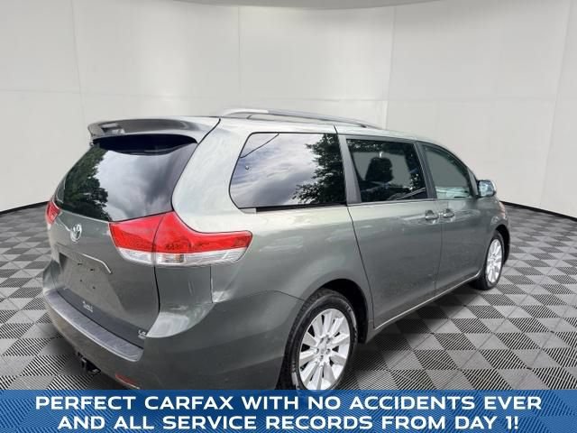 Used 2014 Toyota Sienna LE AWD/4WD image 3