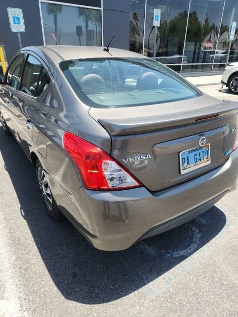 Used 2015 Nissan Versa SV FWD image 6